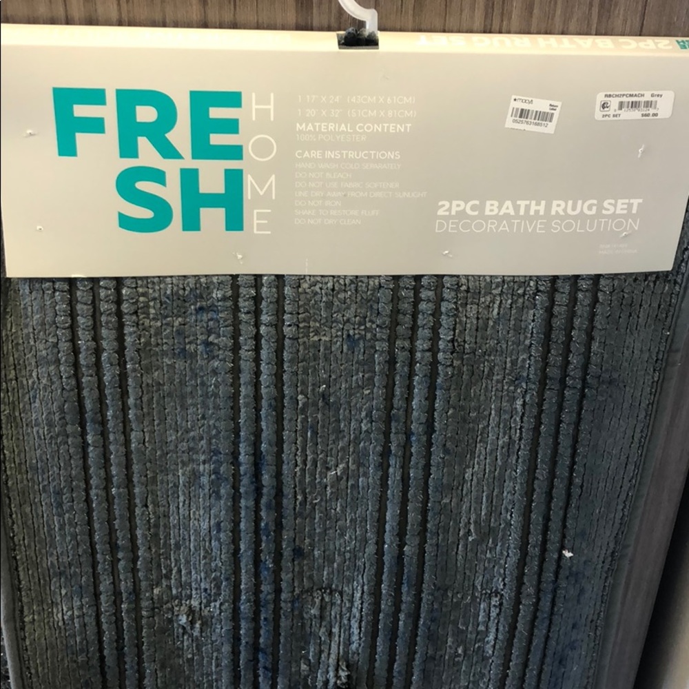 Macy’s Decorative 2 Piece Bath Rug Set - Picture 3 of 4